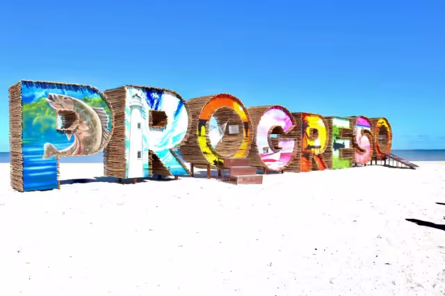 Disfrutar del sol, la arena y el mar sale gratis en Progreso