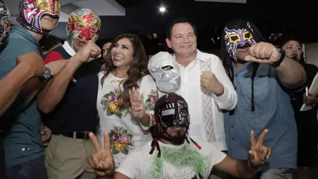 Joaquín Díaz Mena busca impulsar la educación, la cultura y el deporte en Yucatán