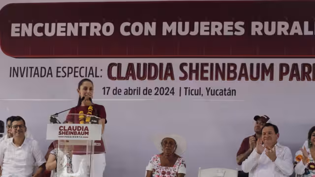 Claudia Sheinbaum resaltó que urge visibilizar a las artesanas y emprendedoras de Yucatán