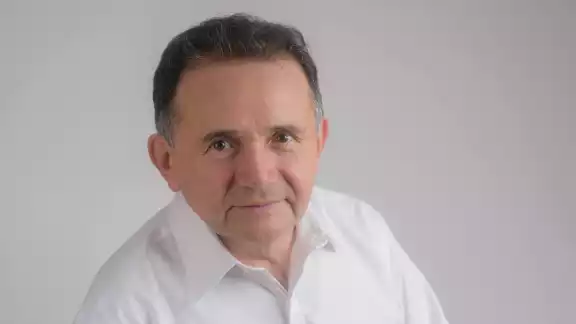 El legislador quintanarroense José Luis Pech, solicitó la cancelación de su afiliación a Morena El legislador quintanarroense José Luis Pech, solicitó la cancelación de su afiliación a Morena