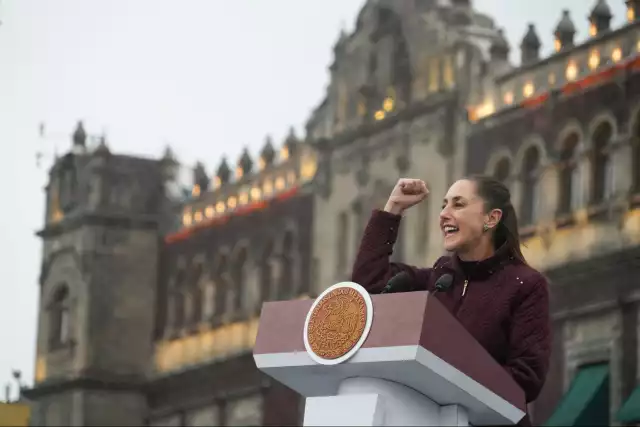 La Presidenta encabezó el acto en la plancha del Zócalo capitalino.