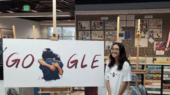 El 'doodle' que presentó Sophie Araque fue inspirado en el amor y agradecimiento hacia su mamá, por su apoyo sin límites El 'doodle' que presentó Sophie Araque fue inspirado en el amor y agradecimiento hacia su mamá, por su apoyo sin límites