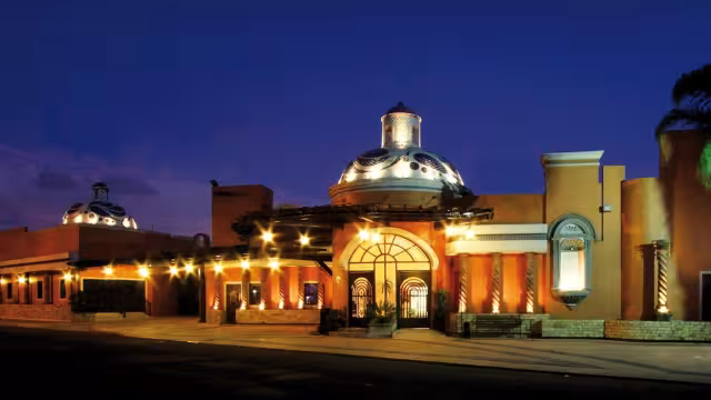 El propietario de los edificios donde operan los hoteles Misión de Puebla y Orizaba, indicó que la cadena le debe más dos años de renta