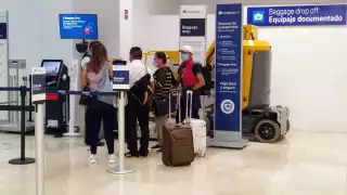 Los primeros vuelos en operar la mañana de este viernes fueron el 821 y 823 de Aeroméxico hacia la capital del país