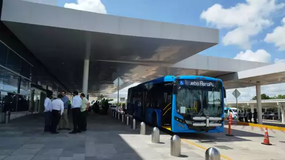 Son seis paradas que tiene la ruta Va y Ven en el aeropuerto de Mérida Son seis paradas que tiene la ruta Va y Ven en el aeropuerto de Mérida