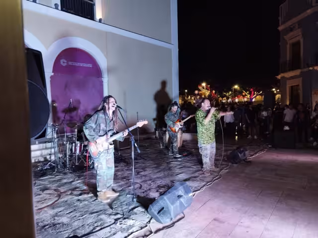 La Malinche es una cantante de origen campechano