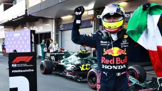 El piloto 'Checo' Pérez busca colocarse en la cima del podio en el Gran Premio de México