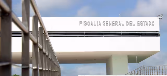 El hombre deberá de mantener medidas cautelares impuestas por la FGE Yucatán