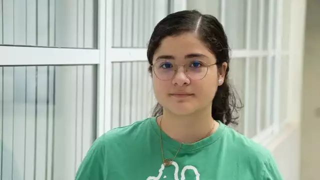Dana Medina González, alumna de tercer grado de Secundaria, obtuvo la medalla de Bronce