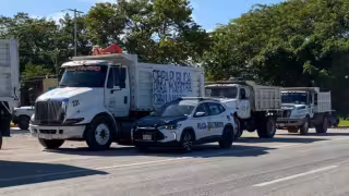 Transportistas de Bacalar protestan contra volquetes de Othón P. Blanco por desplazamiento en obras públicas