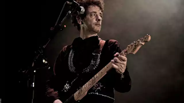 Gustavo Adrián Cerati nació en Buenos Aires, Argentina, el 11 de agosto de 1959 y falleció el 4 de septiembre de 2014