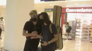 Desde muy temprana hora los pasajeros arribaron a la terminal aérea de Mérida