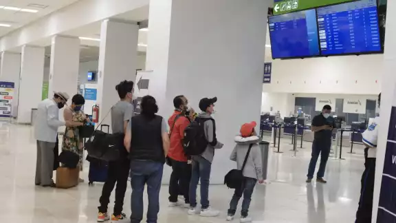 El vuelo de Viva Aerobus 1110-1111 de la ruta México-Mérida-México, fue el primero en operar este lunes El vuelo de Viva Aerobus 1110-1111 de la ruta México-Mérida-México, fue el primero en operar este lunes