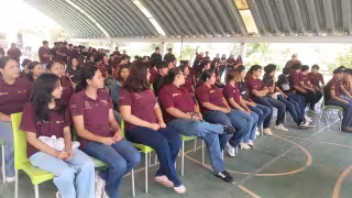 “No esperen a perderlo todo”: AA alerta a jóvenes de Hopelchén sobre riesgos del alcohol