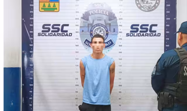 El detenido fue llevado por elementos policiales y puesto a disposición de la FGE