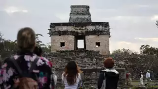 Los turistas pasadas las 6 horas de la mañana comenzaron a retirarse