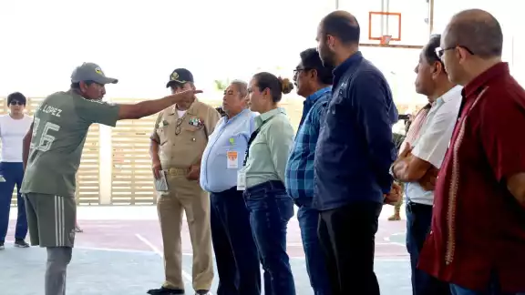 Pescadores de Isla Arena dieron un fuerte reclamo a funcionarios estatales.