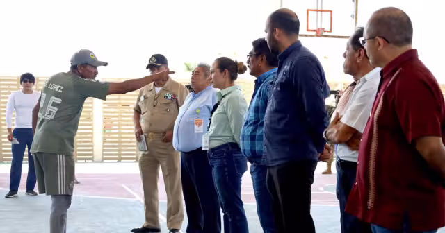 Pescadores de Isla Arena dieron un fuerte reclamo a funcionarios estatales.