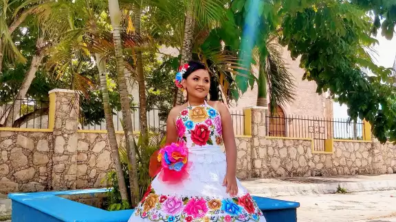 Melani, la Rubí yucateca, sigue con los preparativos de la fiesta Melani, la Rubí yucateca, sigue con los preparativos de la fiesta