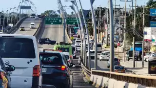 Hombre termina gravemente lesionado tras ser impactado por un vehículo en Playa del Carmen