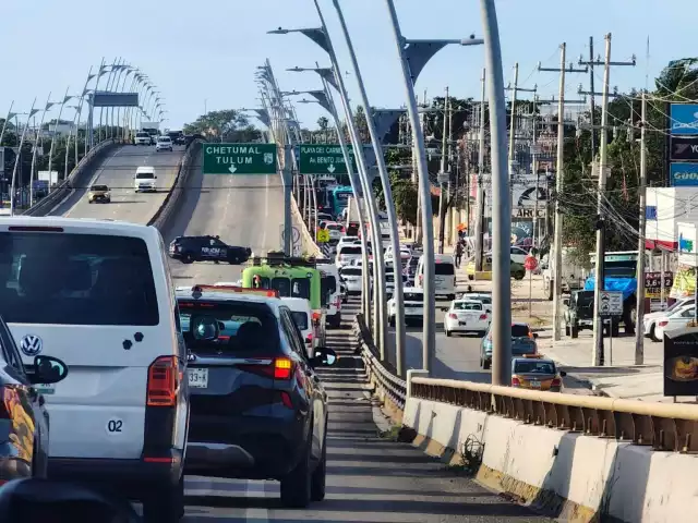 Atropellan a hombre en puente del bulevar Playa del Carmen