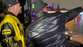 J Blavin salió al escenario para constatar la situación del Teatro del Pueblo