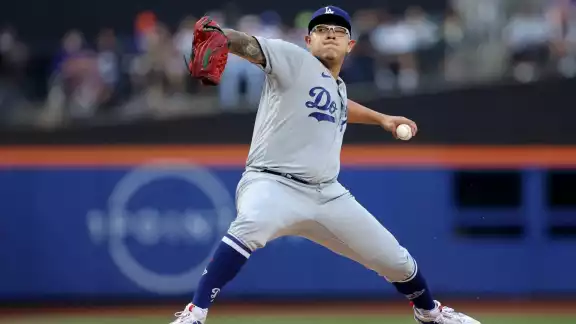 Julio Urías conquista su séptimo triunfo de la temporada con los Dodgers de Los Ángeles Julio Urías conquista su séptimo triunfo de la temporada con los Dodgers de Los Ángeles