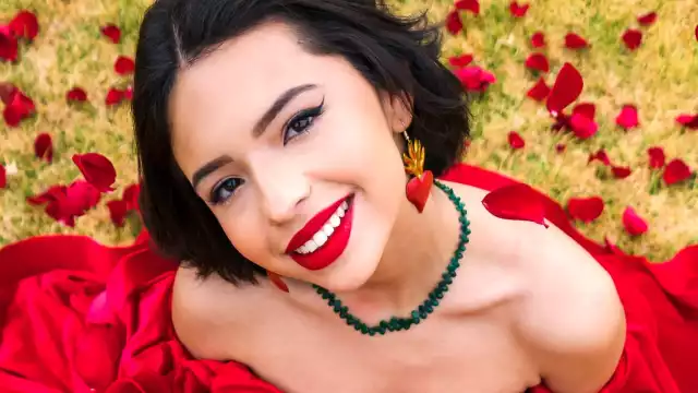¿Será cierta esta teoría sobre Ángela Aguilar en TikTok?
