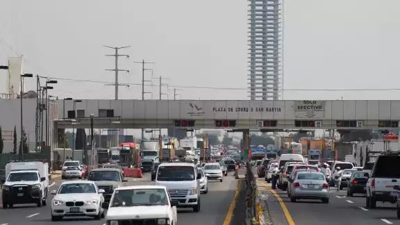Caminos y Puentes Federales (Capufe) anunció que el ajuste tarifario instruido que iniciaría el día de hoy, quedará suspendido hasta nuevo aviso Caminos y Puentes Federales (Capufe) anunció que el ajuste tarifario instruido que iniciaría el día de hoy, quedará suspendido hasta nuevo aviso