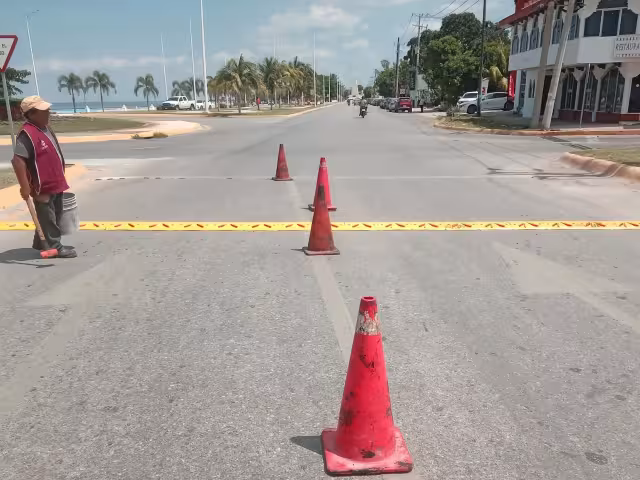 Instalan dos nuevos topes en puntos clave de Campeche.