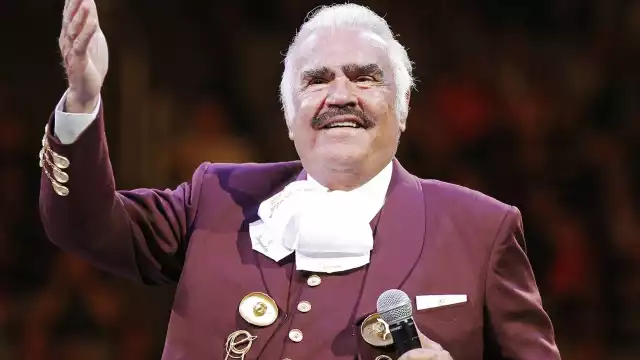 El cantante habría aprovechado su faceta como actor para mantener varias amantes entre sus compañeras