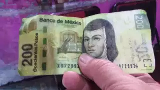Estafan a abuelito con un billete falso en Acanceh
