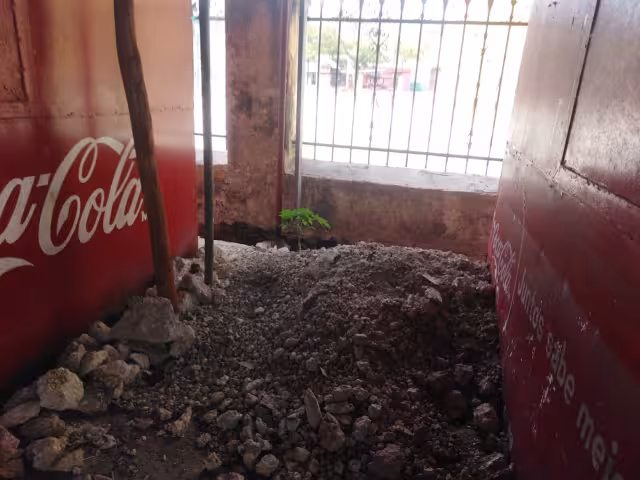 Las condiciones del predio no permiten que los locatarios reanuden sus ventas