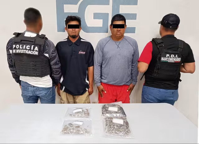 Los detenidos fueron detenidos en flagrancia, anunció la FGE.