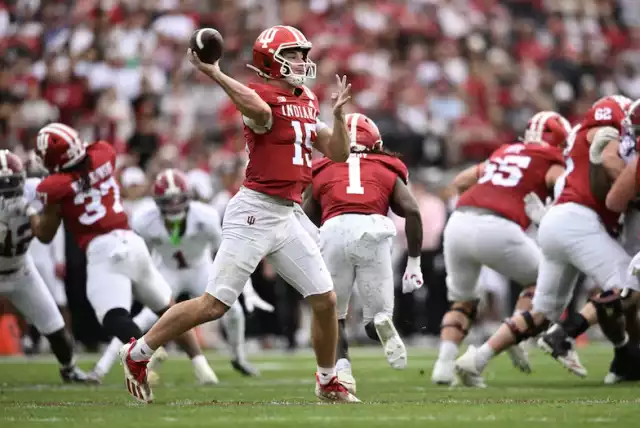 Todo listo para una semana de futbol colegial