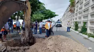 Los trabajos se realizan sobre la carretera Mérida-Umán sobre la salida de incorporación al km 0+100 del periférico de Mérida