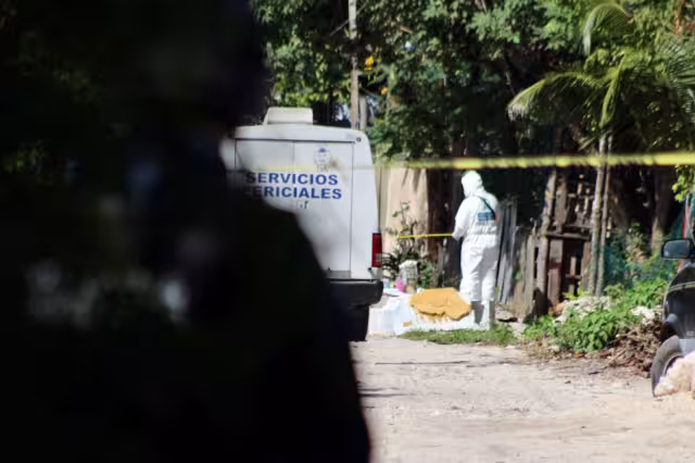 A consecuencia del ataque, un hombre cayó muerto y otro más resultó lesionado.