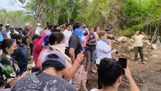 Se comprometieron a revisar los documentos antes de tomar una decisión definitiva sobre su permanencia en el lugar