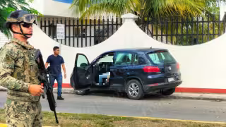 Hasta el lugar llegó el personal del Servicio Médico Forense, para realizar las diligencias y trasladar el cuerpo