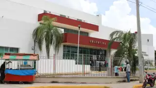 Hay dos versiones sobre el ingreso del sicario al hospital de Campeche