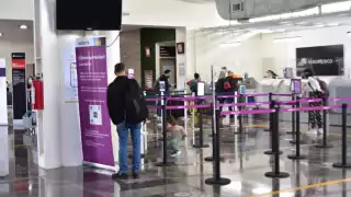 El área de Comunicación Social de Volaris sólo informó que detener el vuelo fue decisión administrativa