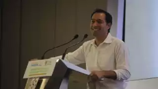 Mauricio Vila inaugura el 'Encuentro Familia y Juventudes Yucatán' en Mérida