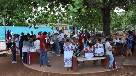 Joaquín Díaz Mena platicará sobre las necesidades de los habitantes de Tixméhuac Joaquín Díaz Mena platicará sobre las necesidades de los habitantes de Tixméhuac