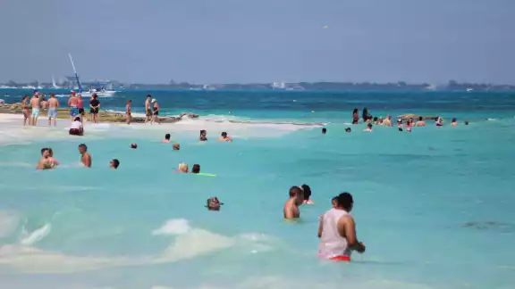 Se presenta un oleaje tranquilo y vientos no tan constantes como en otros días