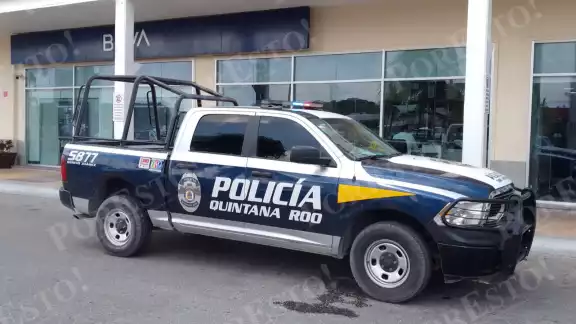 La mujer forcejeó con los asaltantes quienes realizaron dispararon lo que generó alerta en la plaza La mujer forcejeó con los asaltantes quienes realizaron dispararon lo que generó alerta en la plaza
