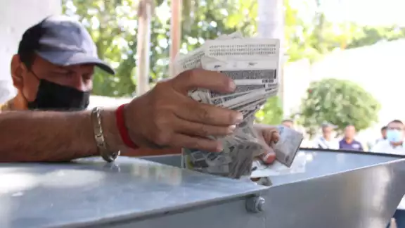 Las credenciales fueron destruídas este viernes Las credenciales fueron destruídas este viernes