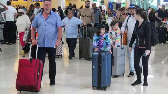 Algunas de las cancelaciones son a Guadalajara, Monterrey y Ciudad de México