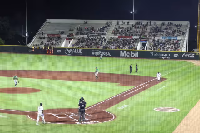 Tigres de Quintana Roo logra la victoria de último minuto contra Leones de Yucatán