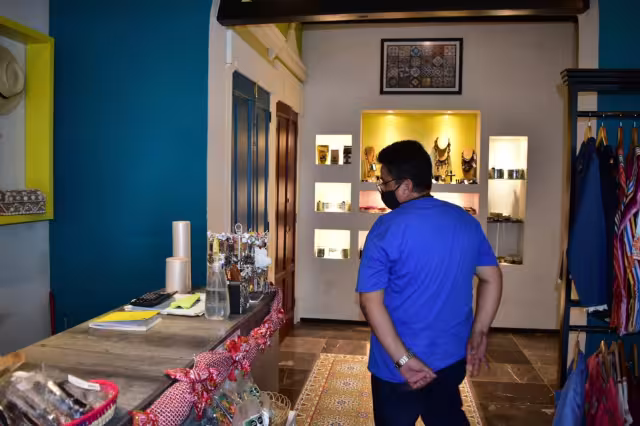 La afluencia turística en el aeropuerto de Campeche, sobre todo de nacionales, benefició la venta de artesanías en diciembre