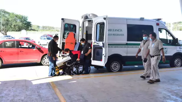 "La verdad es que estoy sorprendida porque mucha gente me dice que el IMSS no hace traslados vía aérea, sino que los llevan en ambulancia"
